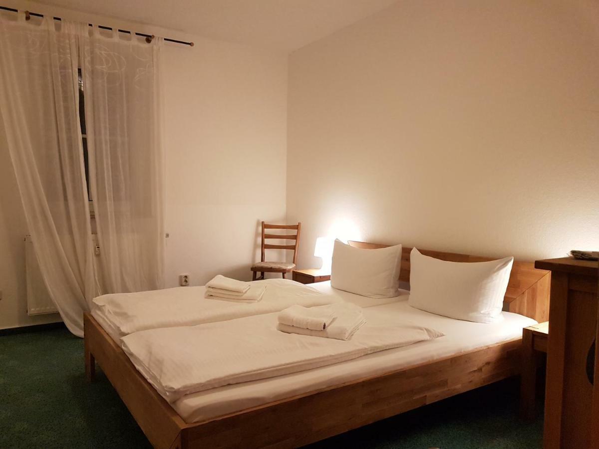 Pension Am Deich Kröslin Extérieur photo